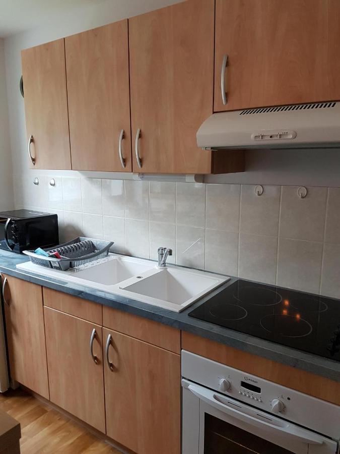 21 M2 Equipe Apartment